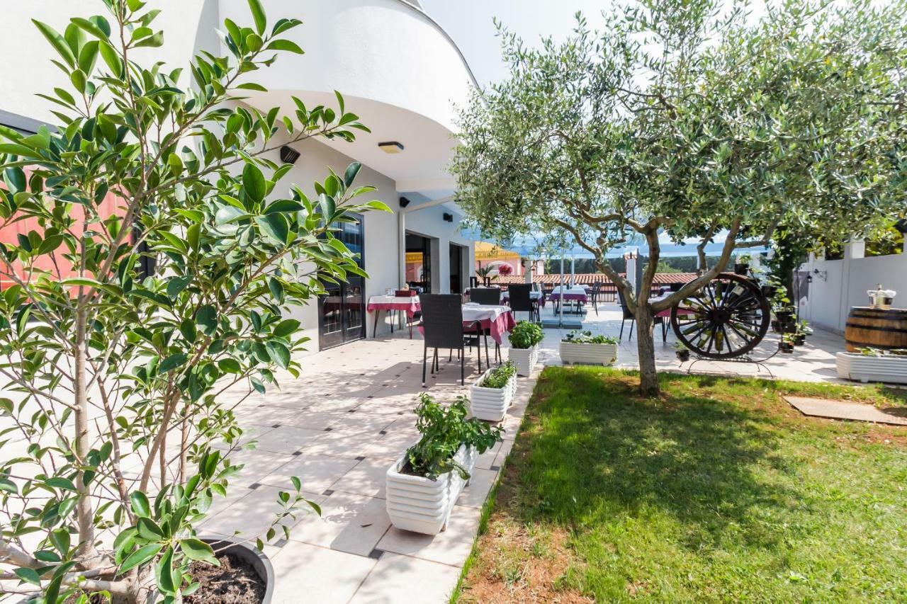 Apartments El Faro ซาวูดริยา ภายนอก รูปภาพ